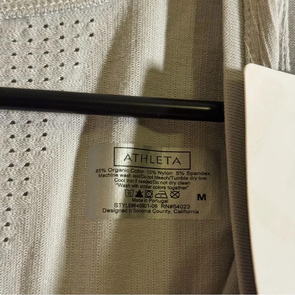 NWT Athleta Gray Pure Tank Top Organic Cotton Seamless 4-way Stretch Size M - Picture 4 of 7